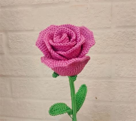 realistic rose crochet pattern free